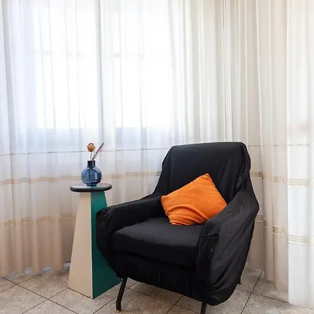 We - House Of Stars - Apartament Bolonia