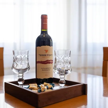 We - House Of Stars - Διαμέρισμα