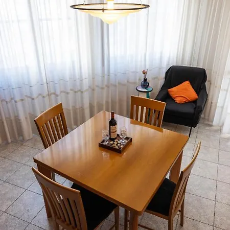 We - House Of Stars - Διαμέρισμα