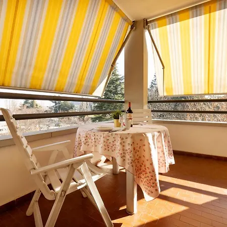 Apartment We - House Of Stars - *