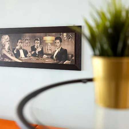 Apartment We - House Of Stars - *