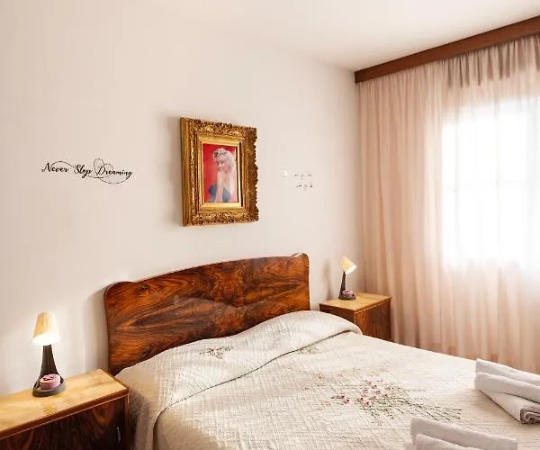 We - House Of Stars - Apartmán Boloňa