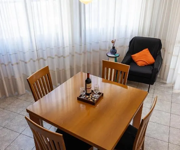 We - House Of Stars - Apartment