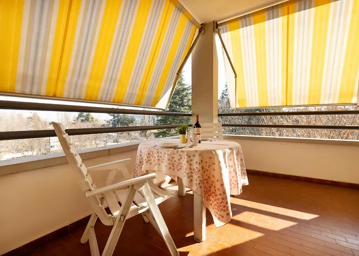 Apartment We - House Of Stars - *