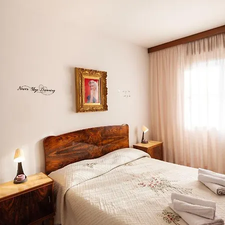 We - House Of Stars - Apartment Bologna